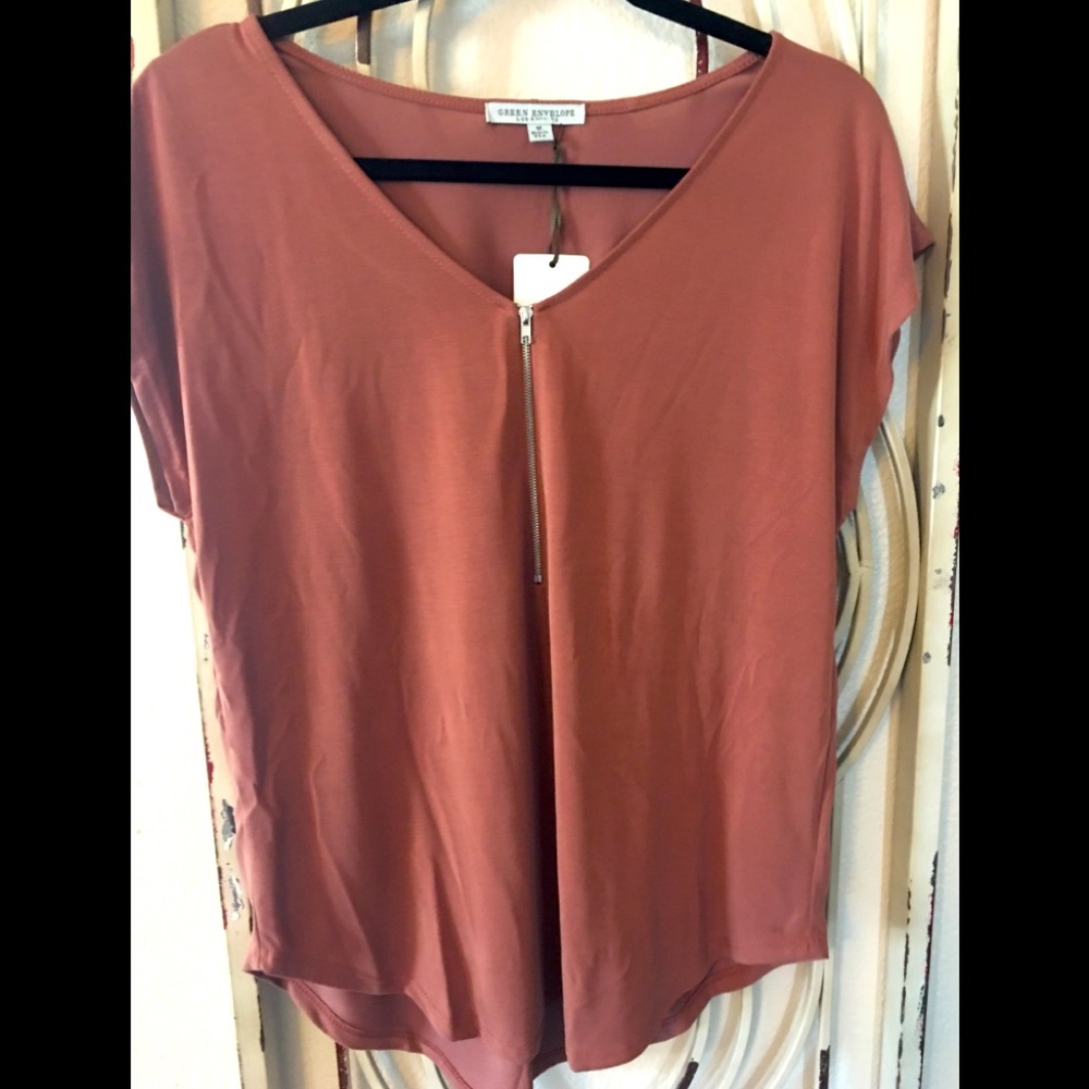 NWT v neck top
